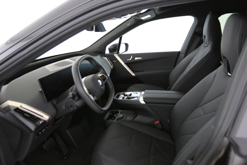 Vehicle image BMW iX