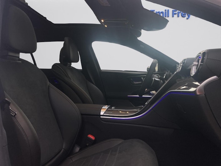 Vehicle image MERCEDES-BENZ C 220