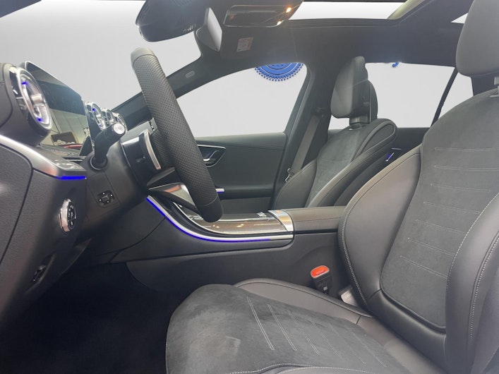 Vehicle image MERCEDES-BENZ C 220