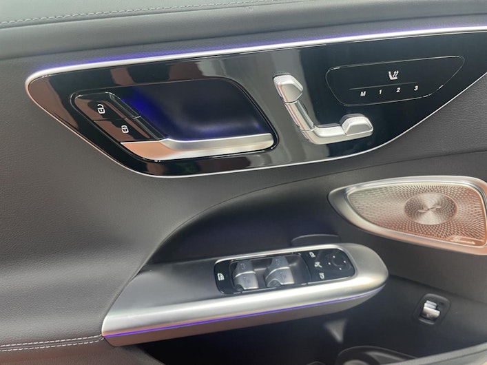 Vehicle image MERCEDES-BENZ C 220