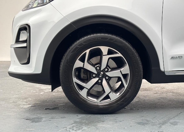 Vehicle image 10 Vehicle image 10