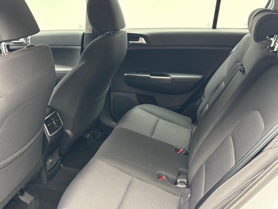 Vehicle image 9 Vehicle image 9