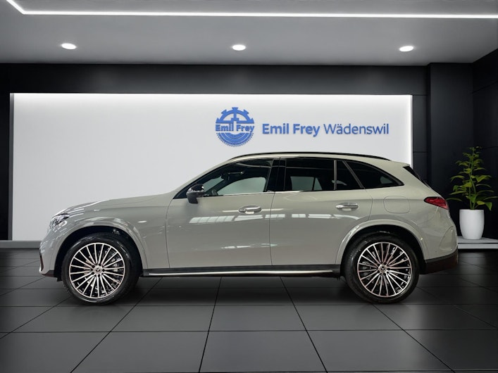 Vehicle image MERCEDES-BENZ GLC 300