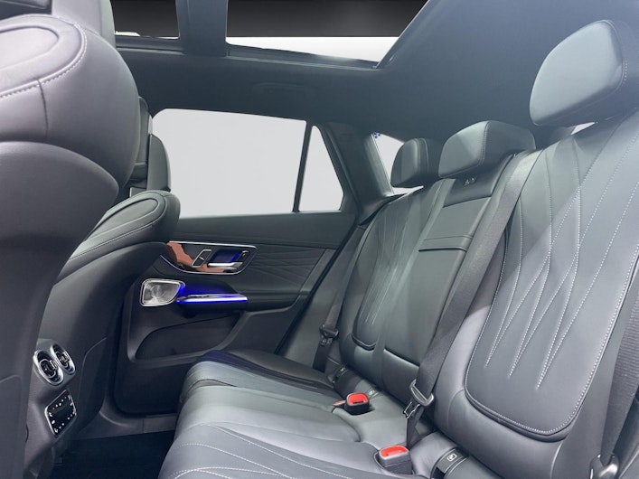 Vehicle image MERCEDES-BENZ GLC 300