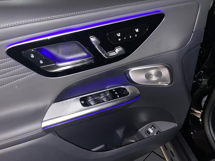 Vehicle image MERCEDES-BENZ GLC 400