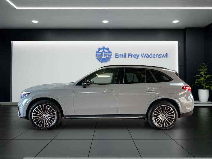 Vehicle image MERCEDES-BENZ GLC 300