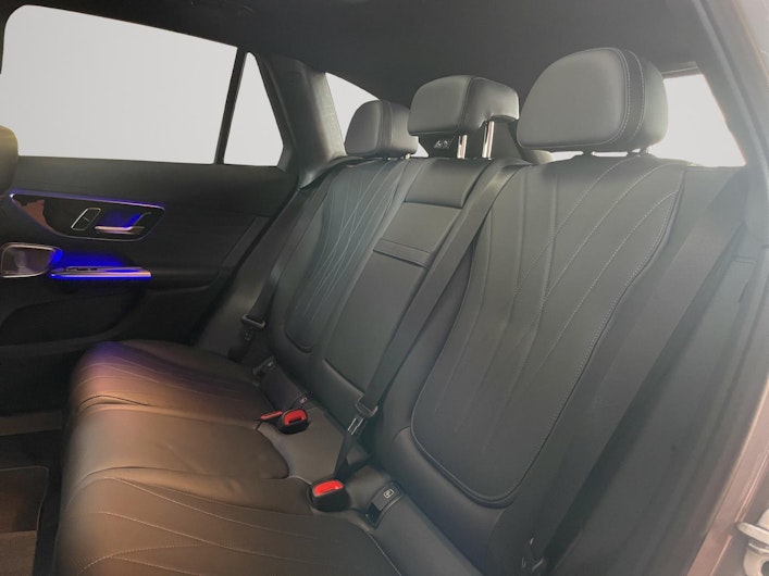 Vehicle image MERCEDES-BENZ GLC 300