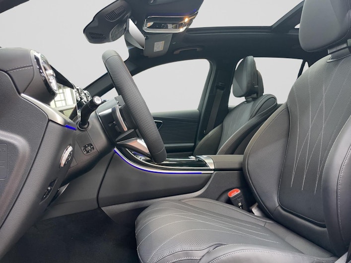 Vehicle image MERCEDES-BENZ GLC 300