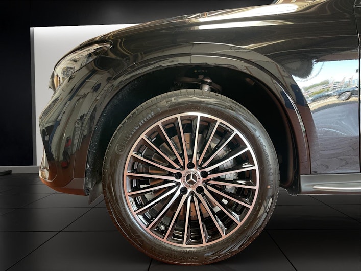 Vehicle image MERCEDES-BENZ GLC 400