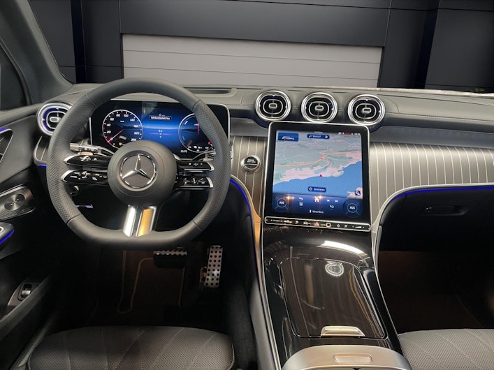 Vehicle image MERCEDES-BENZ GLC 400