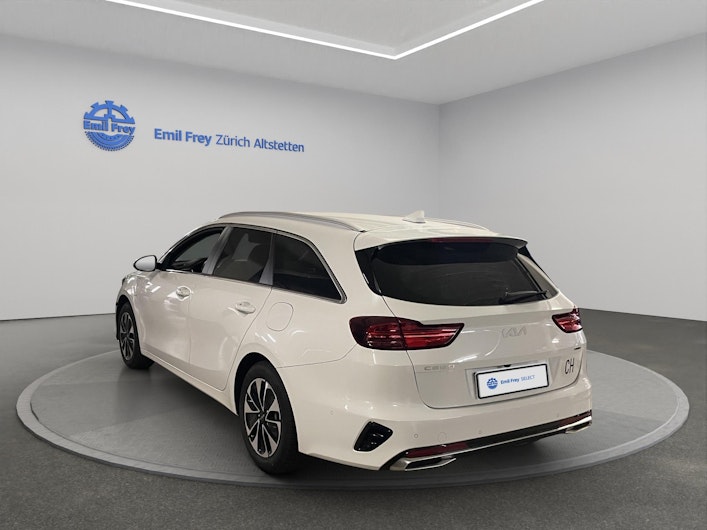 Vehicle image KIA CEED