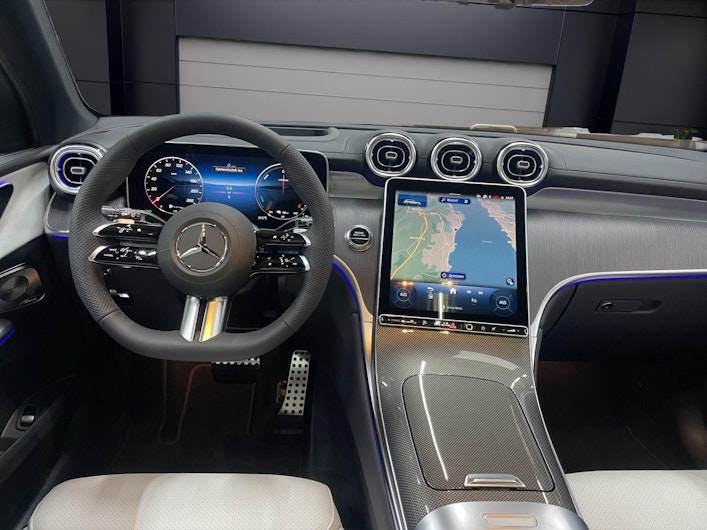 Vehicle image MERCEDES-BENZ GLC 300