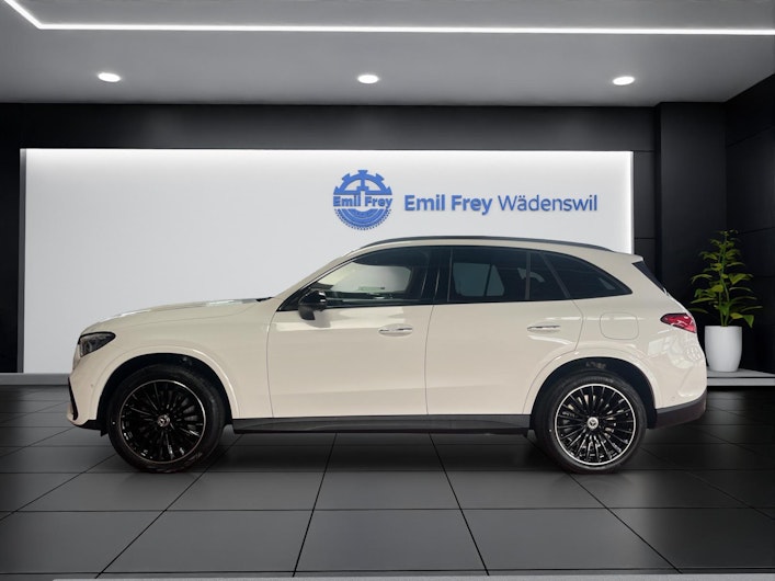 Vehicle image MERCEDES-BENZ GLC 300