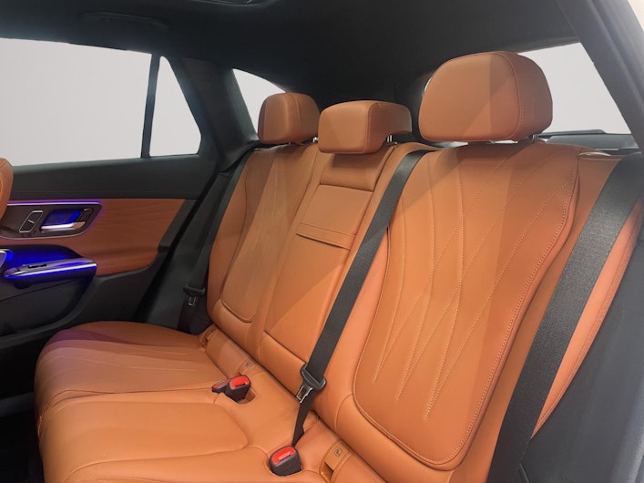 Vehicle image MERCEDES-BENZ GLC 300