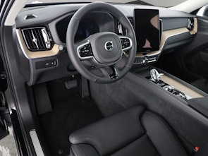 Vehicle image VOLVO XC60 2.0 T6 TE Plus Bright eAWD