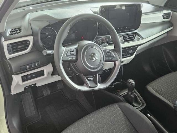 Vehicle image 6 Vehicle image 6