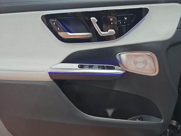 Vehicle image MERCEDES-BENZ GLC 400