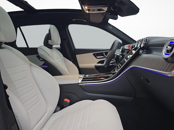 Vehicle image MERCEDES-BENZ GLC 400