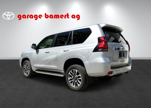 Vehicle image 3 Vehicle image 3