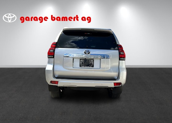 Vehicle image 4 Vehicle image 4