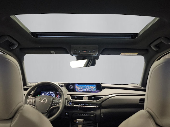 Vehicle image LEXUS UX