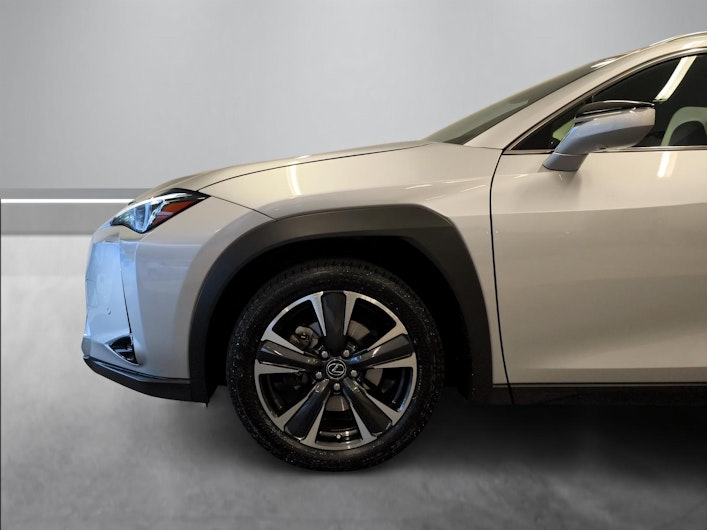 Vehicle image LEXUS UX