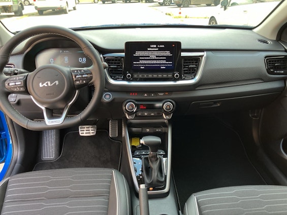 Vehicle image 8 Vehicle image 8