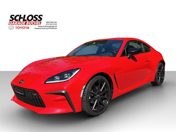 First vehicle image