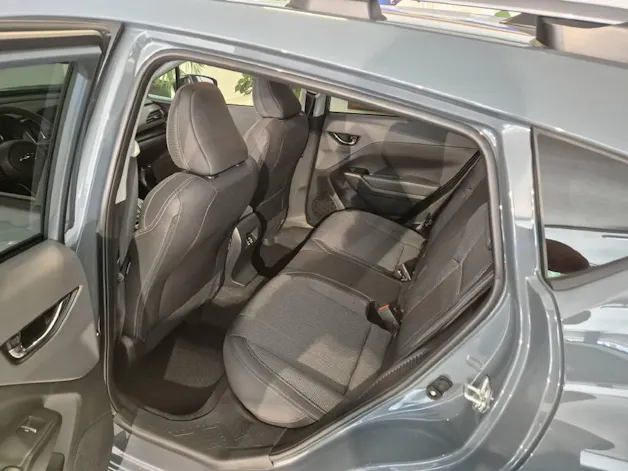 Subaru Crosstrek 2.0i e-Boxer Swiss Plus