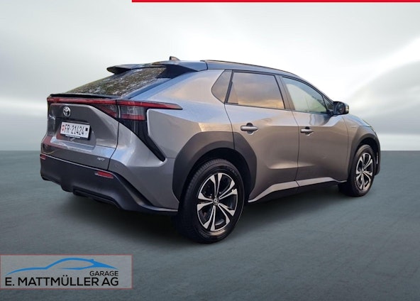 Vehicle image 3 Vehicle image 3