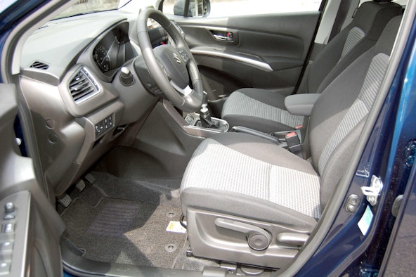 Vehicle image 14