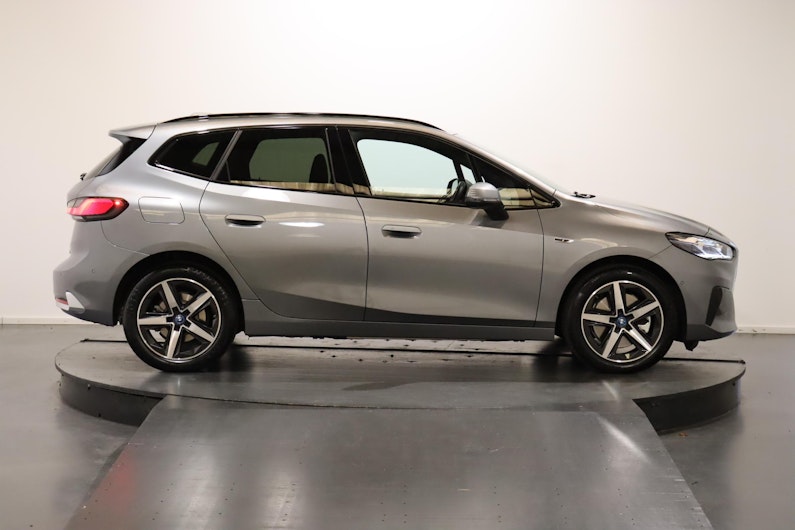 Vehicle image BMW 2 SERIES