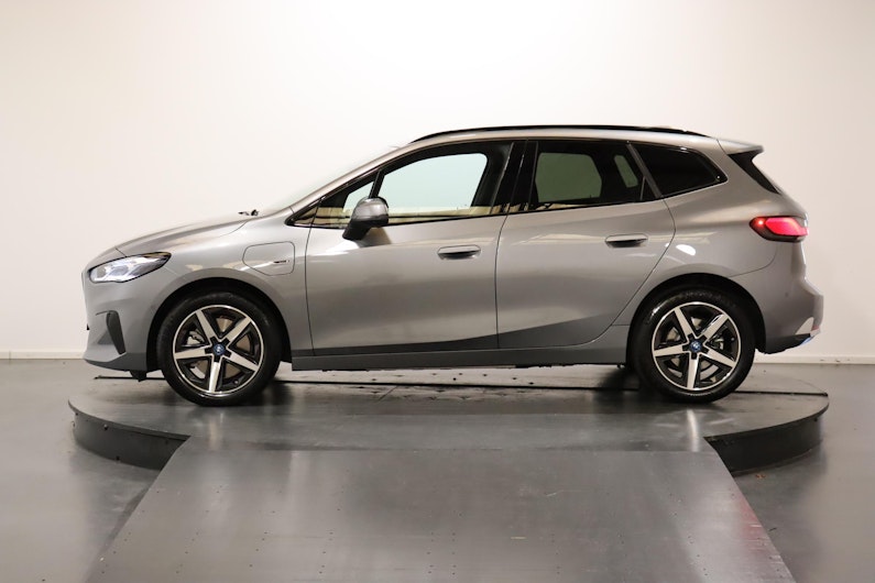 Vehicle image BMW 2 SERIES