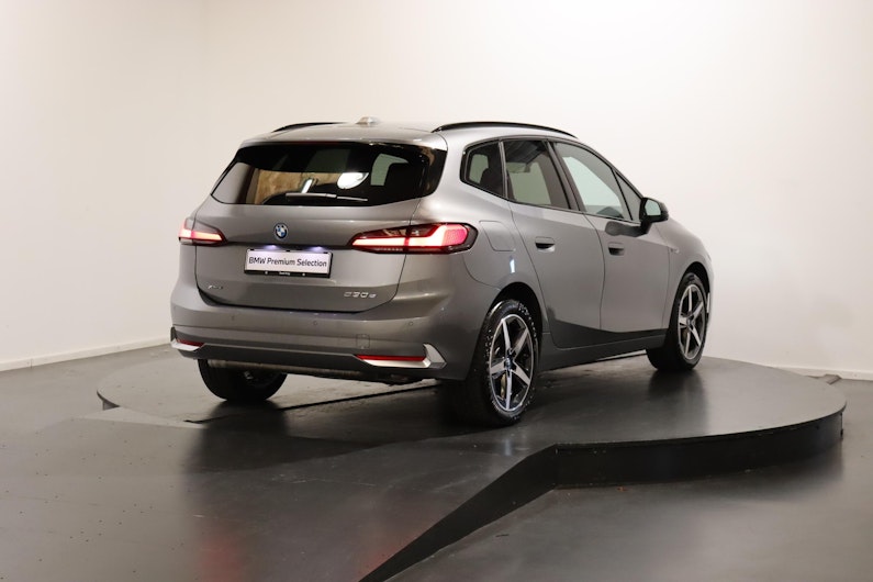 Vehicle image BMW 2 SERIES