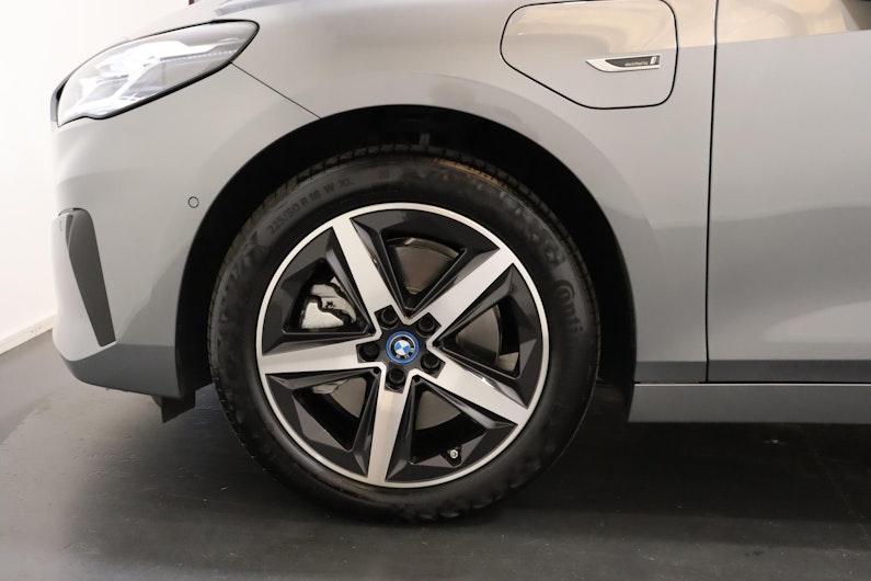 Vehicle image BMW 2 SERIES