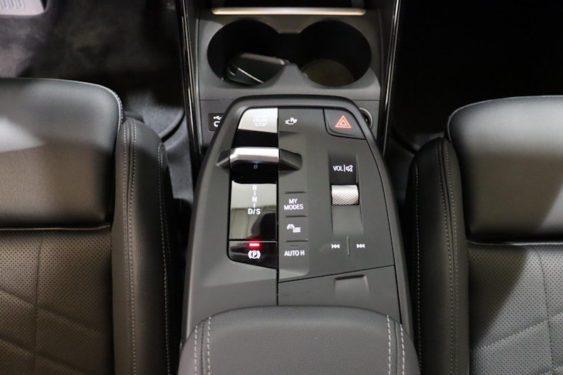 Vehicle image BMW 2 SERIES