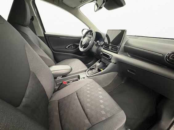 Vehicle image 18
