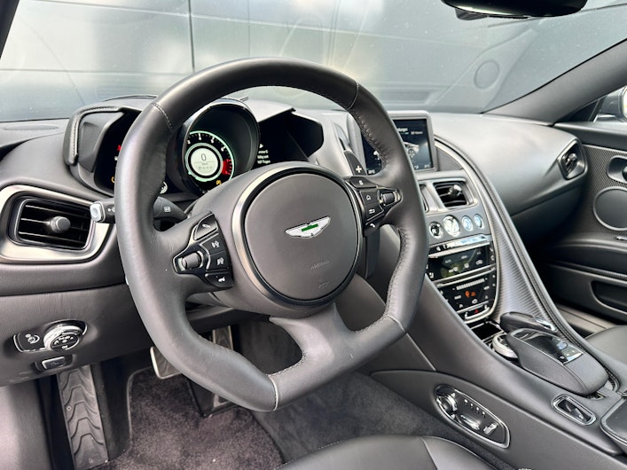 Vehicle image ASTON MARTIN DBS