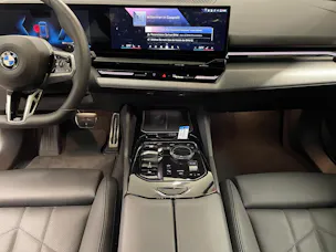 BMW 520d xDrive 48V Touring