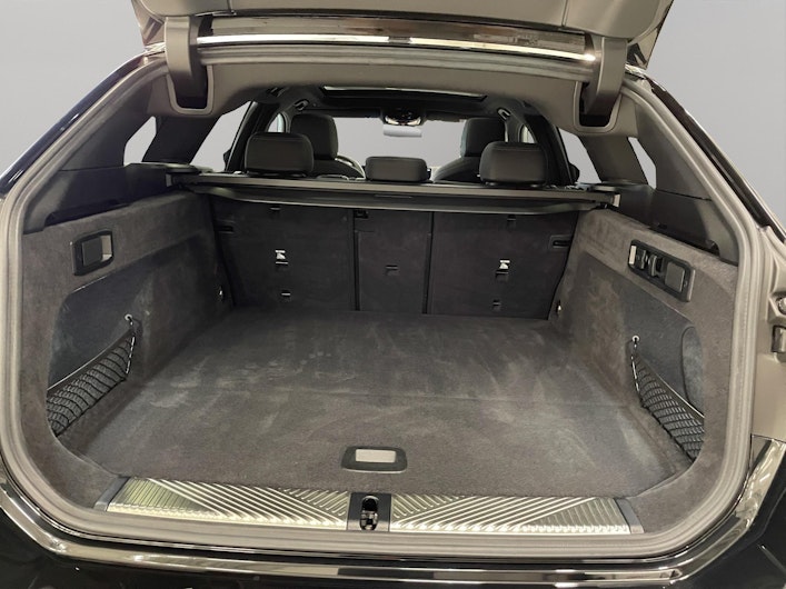 Vehicle image BMW 5 SERIES