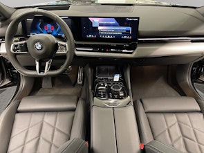 Vehicle image BMW 520d xDrive Touring