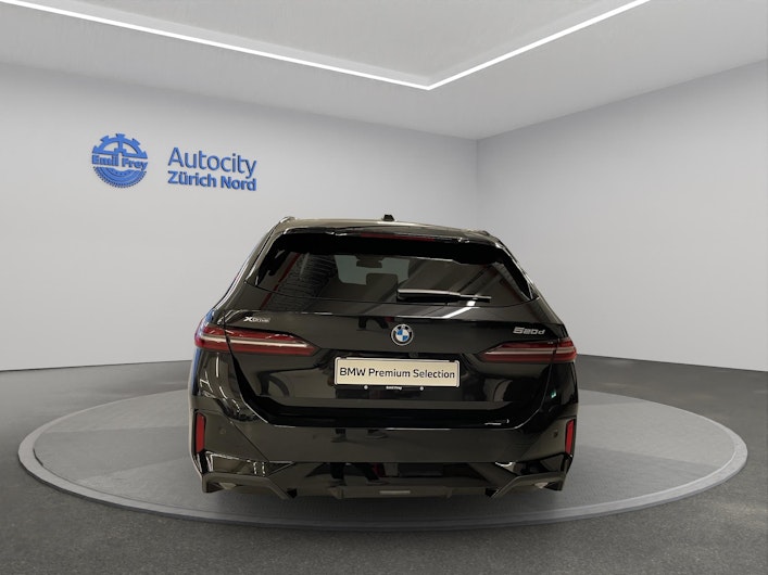 Vehicle image BMW 5 SERIES