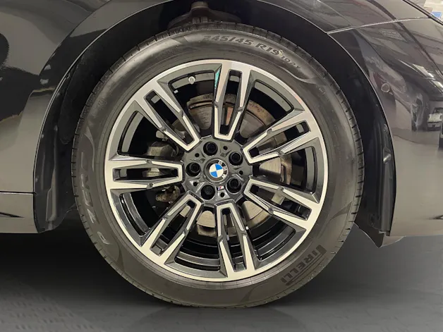 BMW 520d xDrive 48V Touring