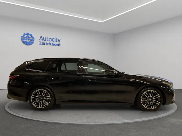 BMW 520d xDrive 48V Touring