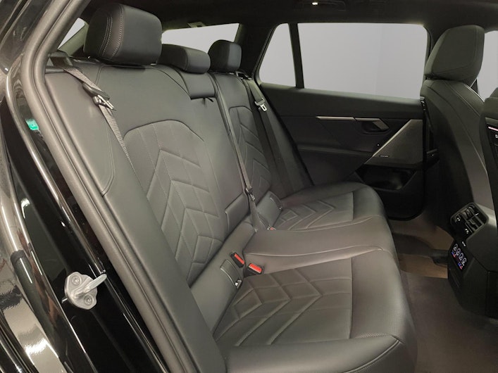 Vehicle image BMW 5 SERIES