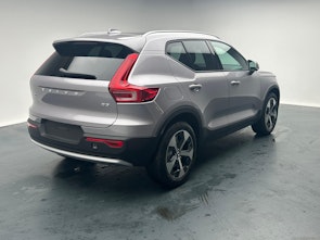 Vehicle image VOLVO XC40 2.0 B3 MH XCITE