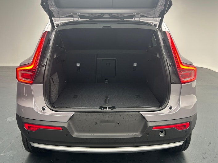 Vehicle image VOLVO XC40