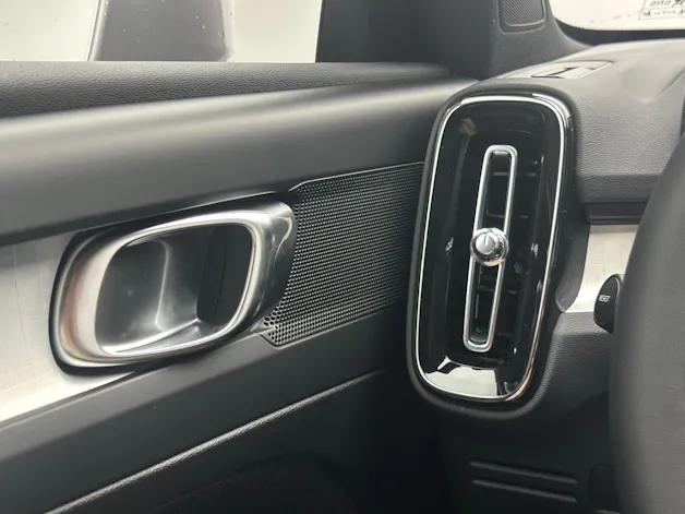 Volvo XC40 2.0 B3 MH XCITE