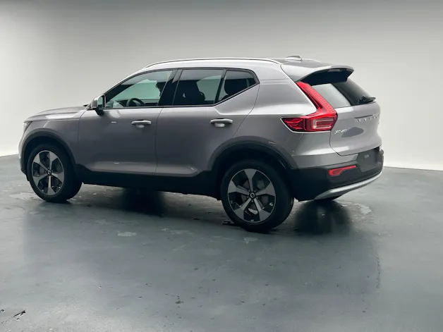 Volvo XC40 2.0 B3 MH XCITE