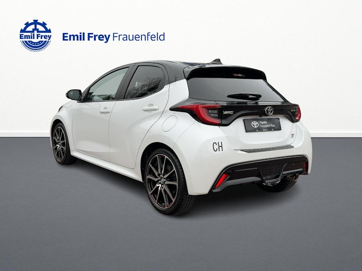 Vehicle image TOYOTA YARIS